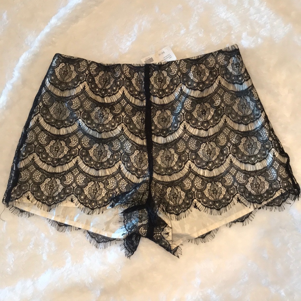 Lush black lace shorts size small NWT - Picture 3 of 8